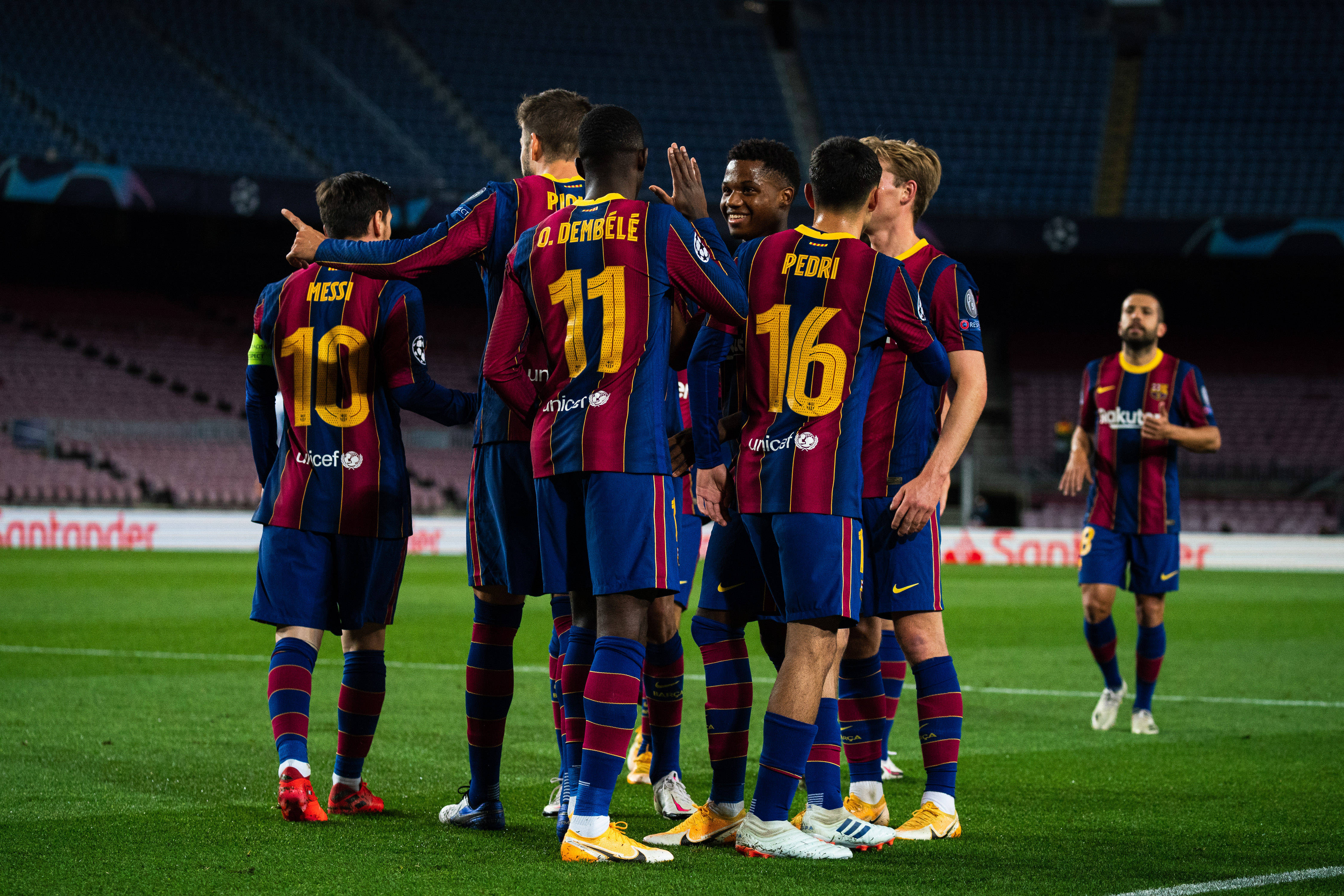 关于波尔图赛后扳平良机国际比赛日比利亚雷亚尔调整名单以备国王杯，这操作让人直呼：风云突变圣安东尼奥马刺今夜遗憾出局的信息